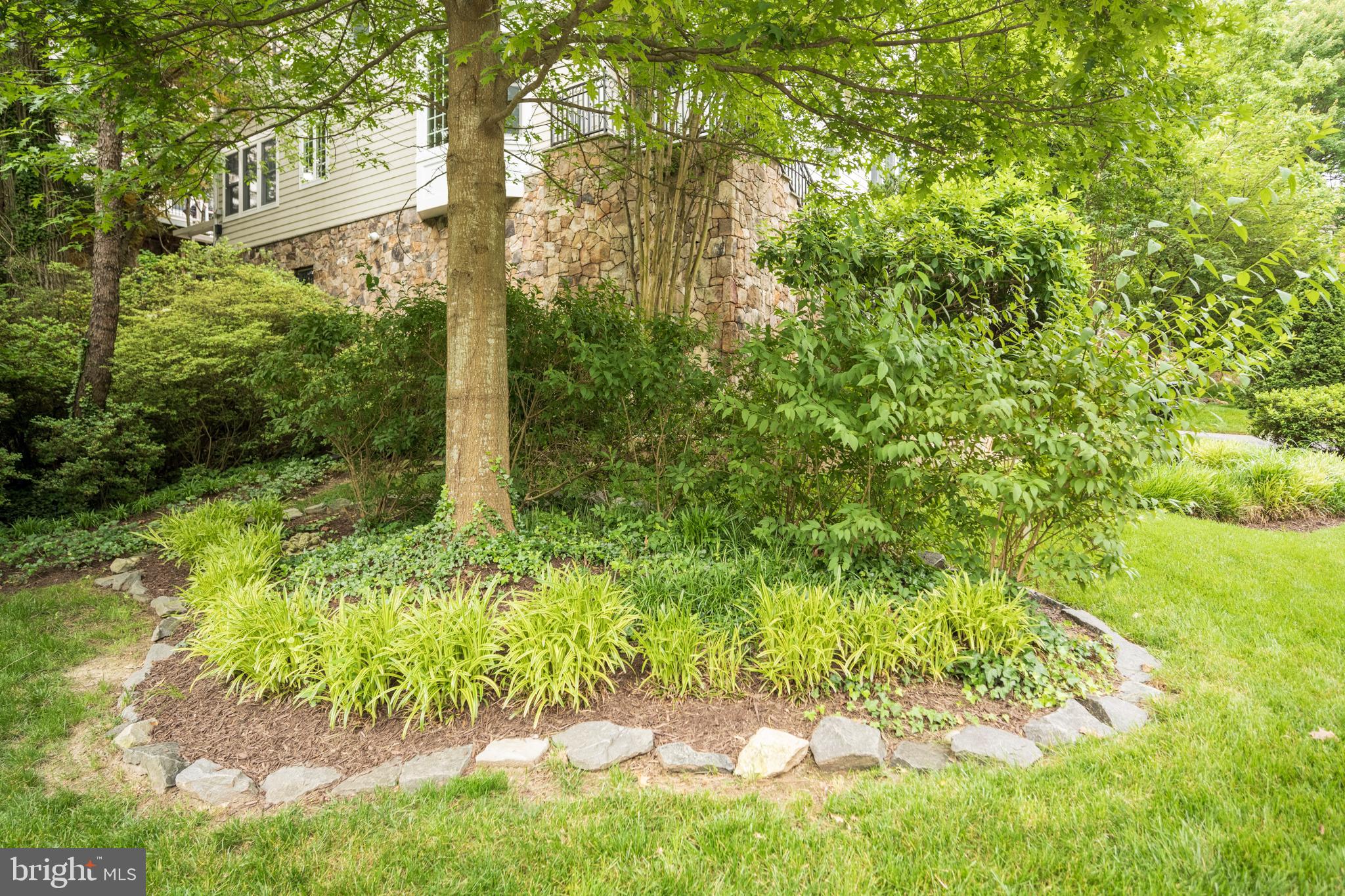 MAYWOOD - Residential