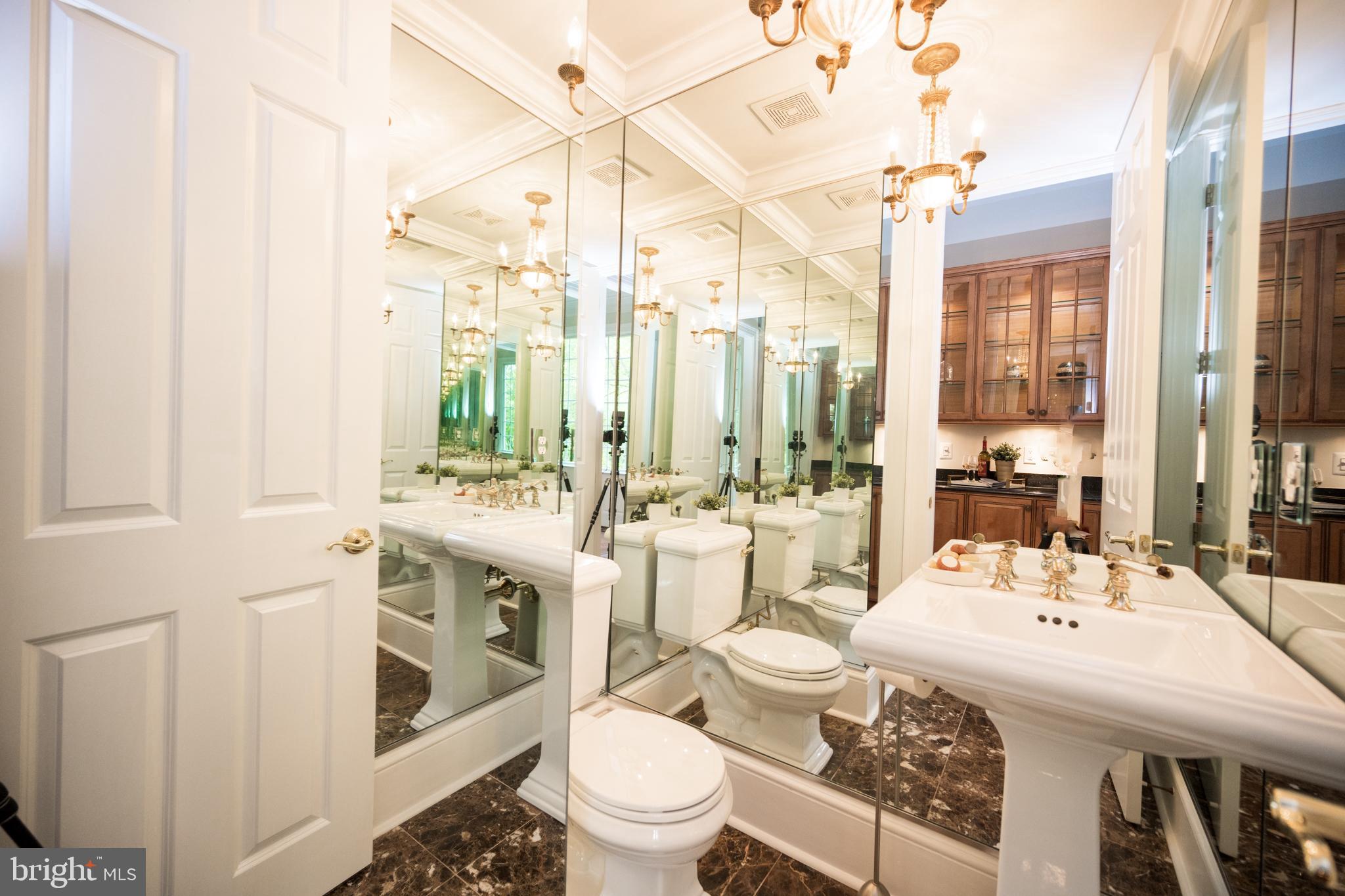 MAYWOOD - Residential