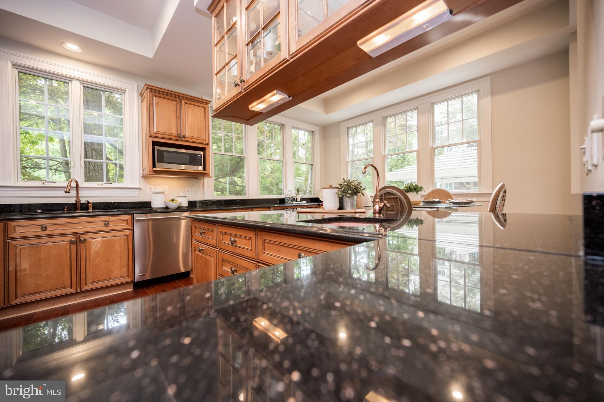 MAYWOOD - Residential