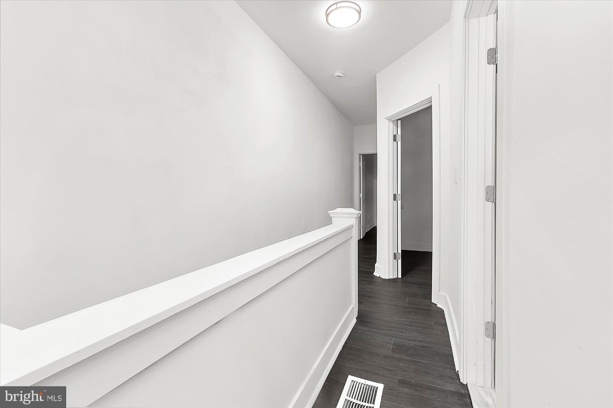 ELMWOOD PARK - Residential