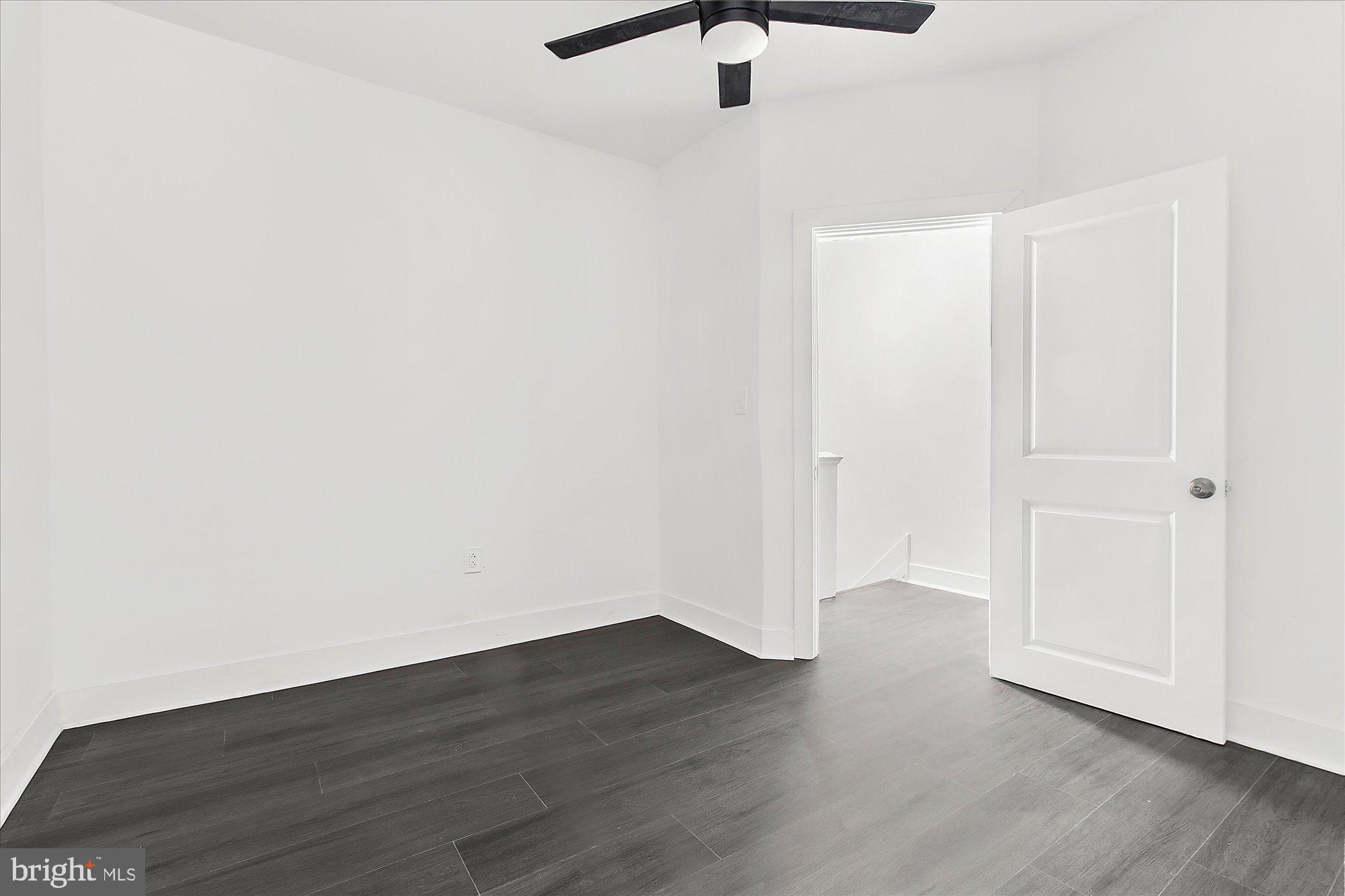 ELMWOOD PARK - Residential