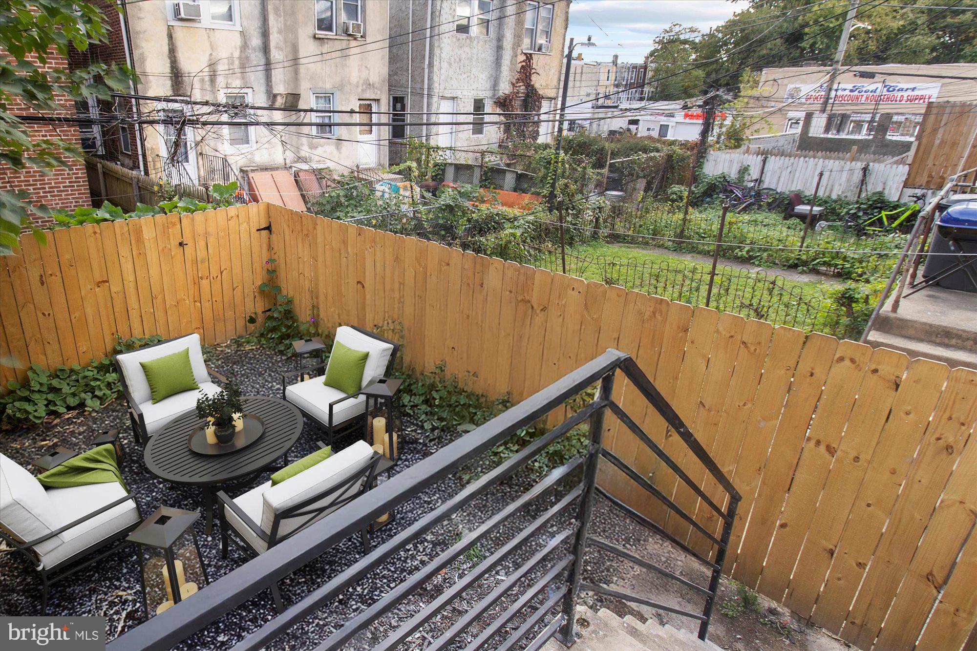 ELMWOOD PARK - Residential