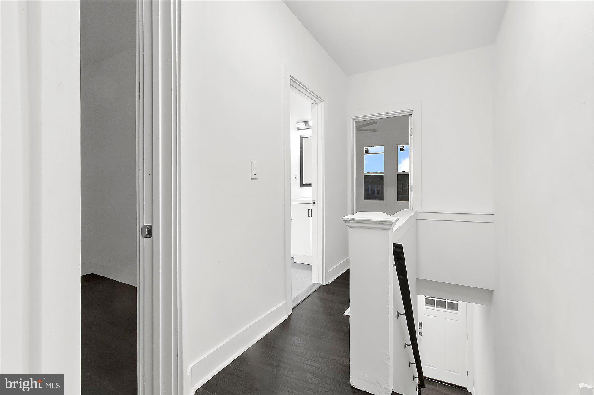 ELMWOOD PARK - Residential