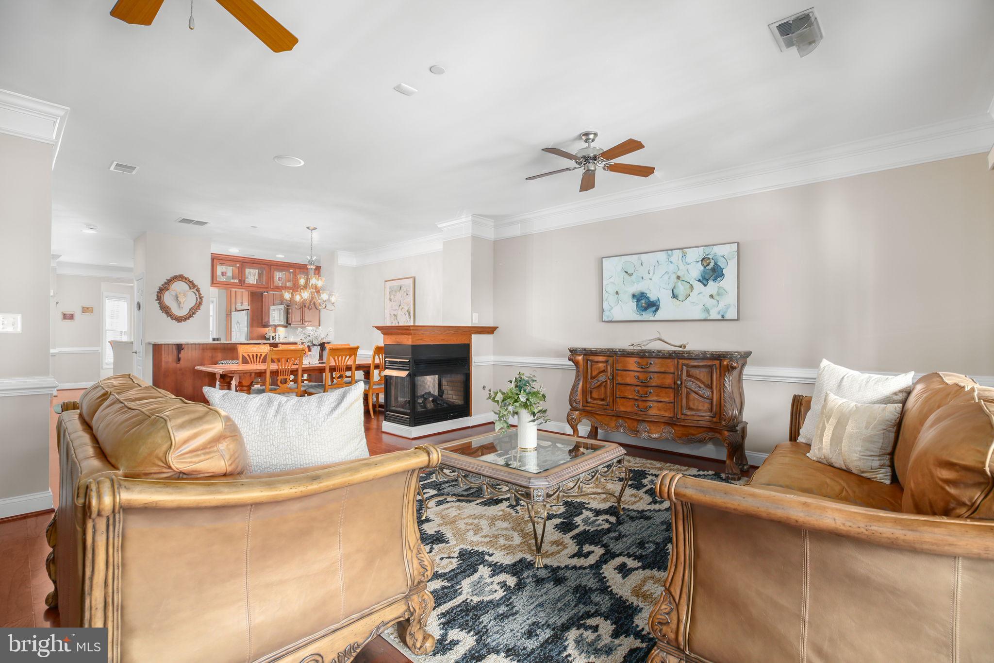 GASLIGHT LANDING - Residential