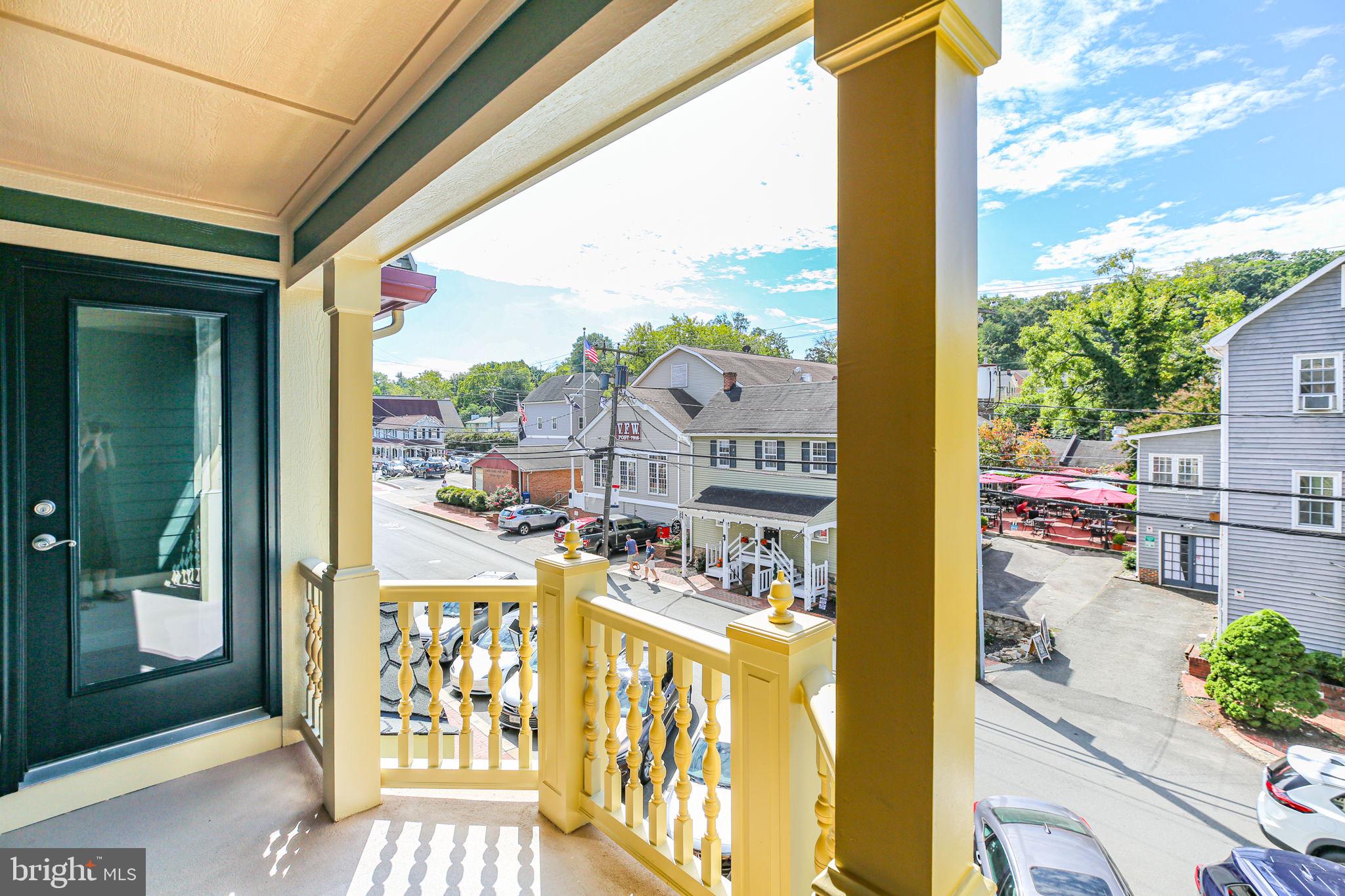 GASLIGHT LANDING - Residential