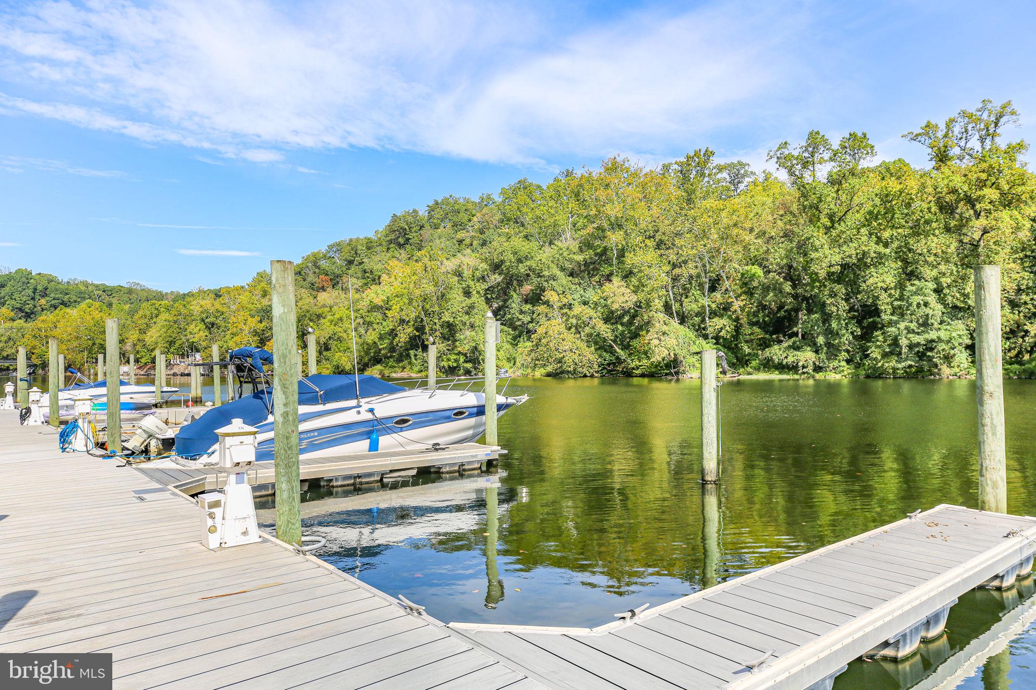 GASLIGHT LANDING - Residential