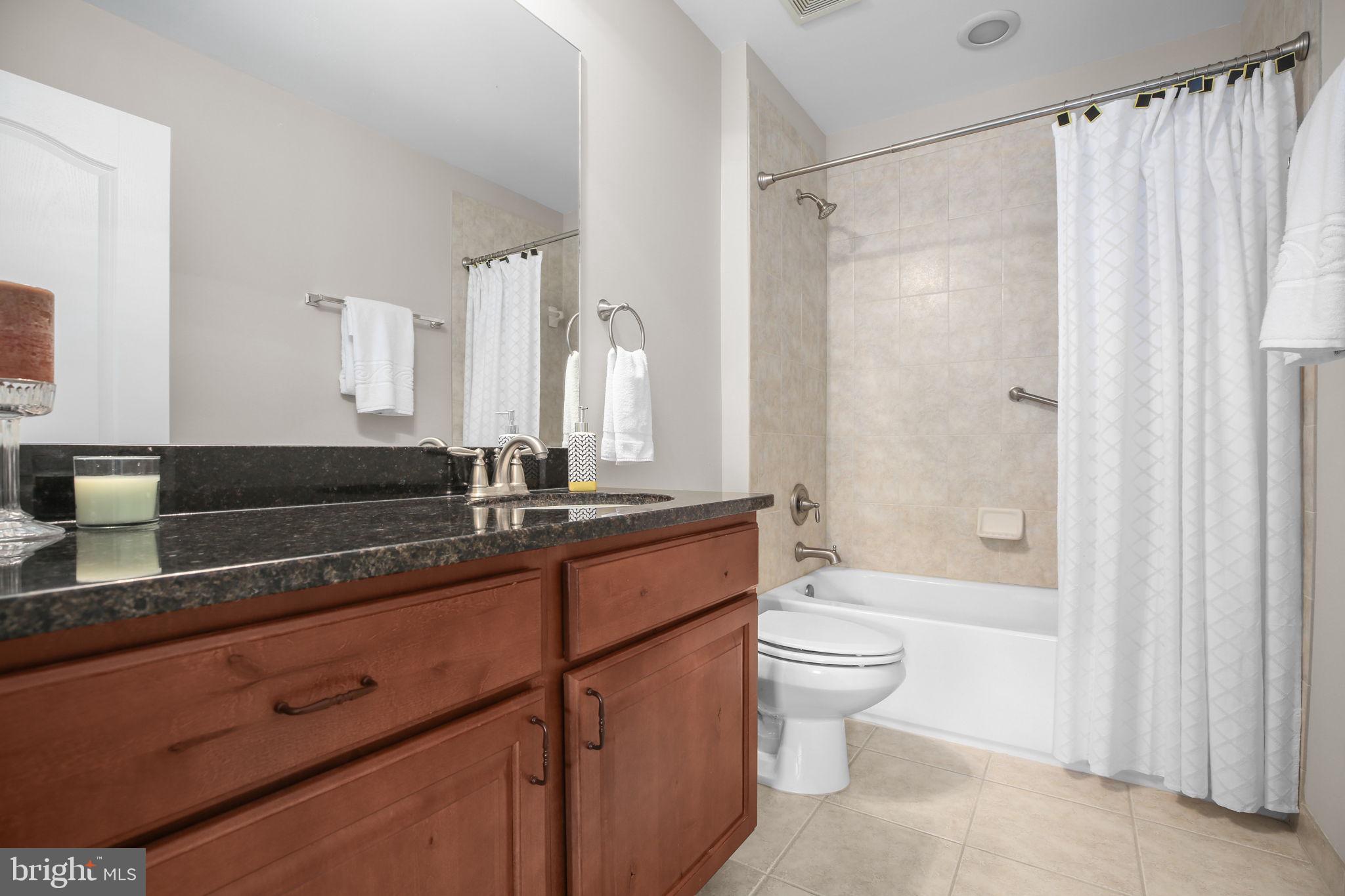 GASLIGHT LANDING - Residential