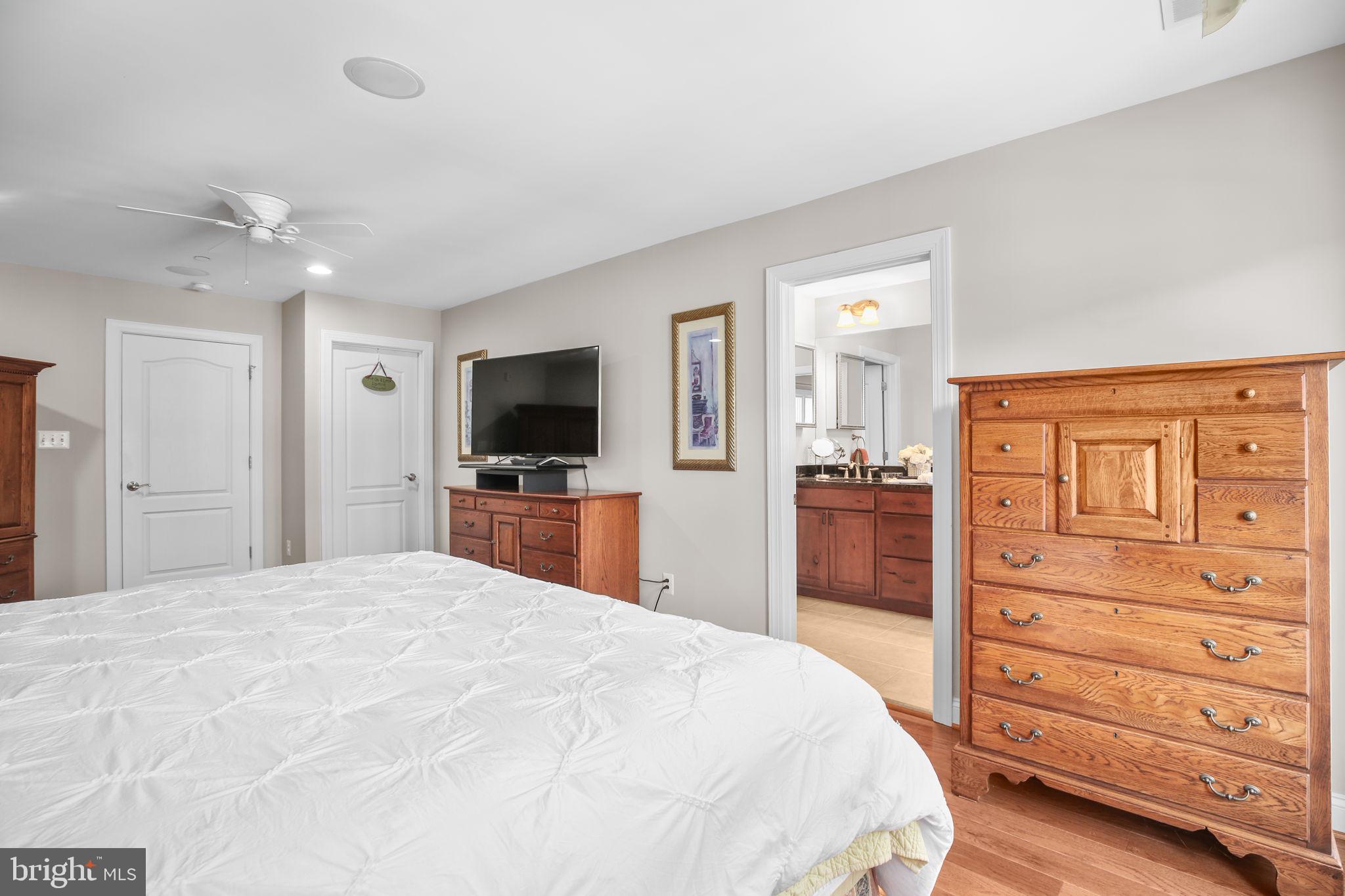 GASLIGHT LANDING - Residential