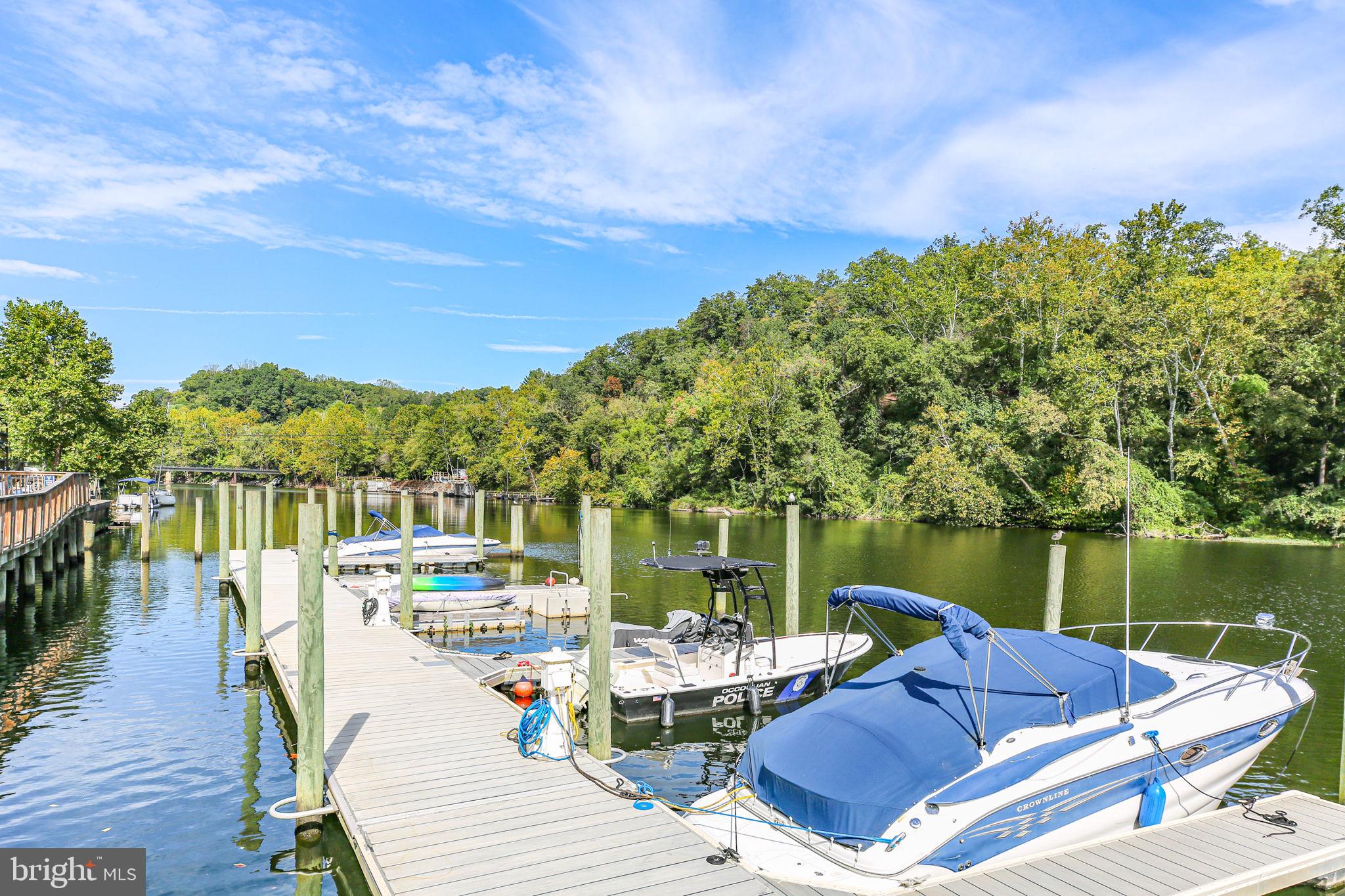 GASLIGHT LANDING - Residential