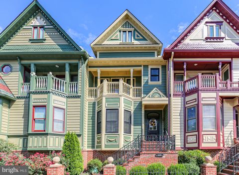 229 MILL STREET OCCOQUAN VA 22125