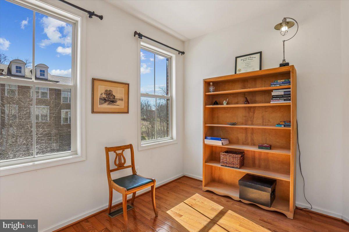 HALLMAN GROVE - Residential