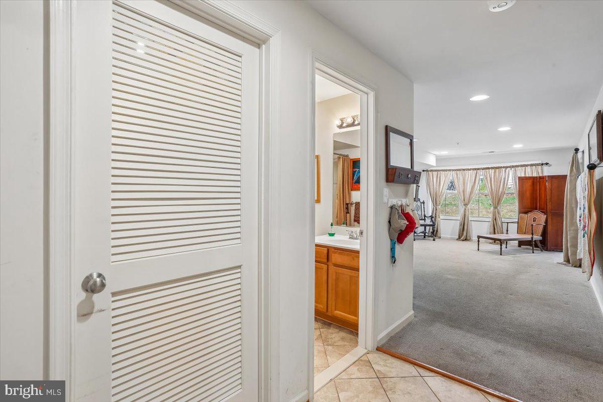 HALLMAN GROVE - Residential