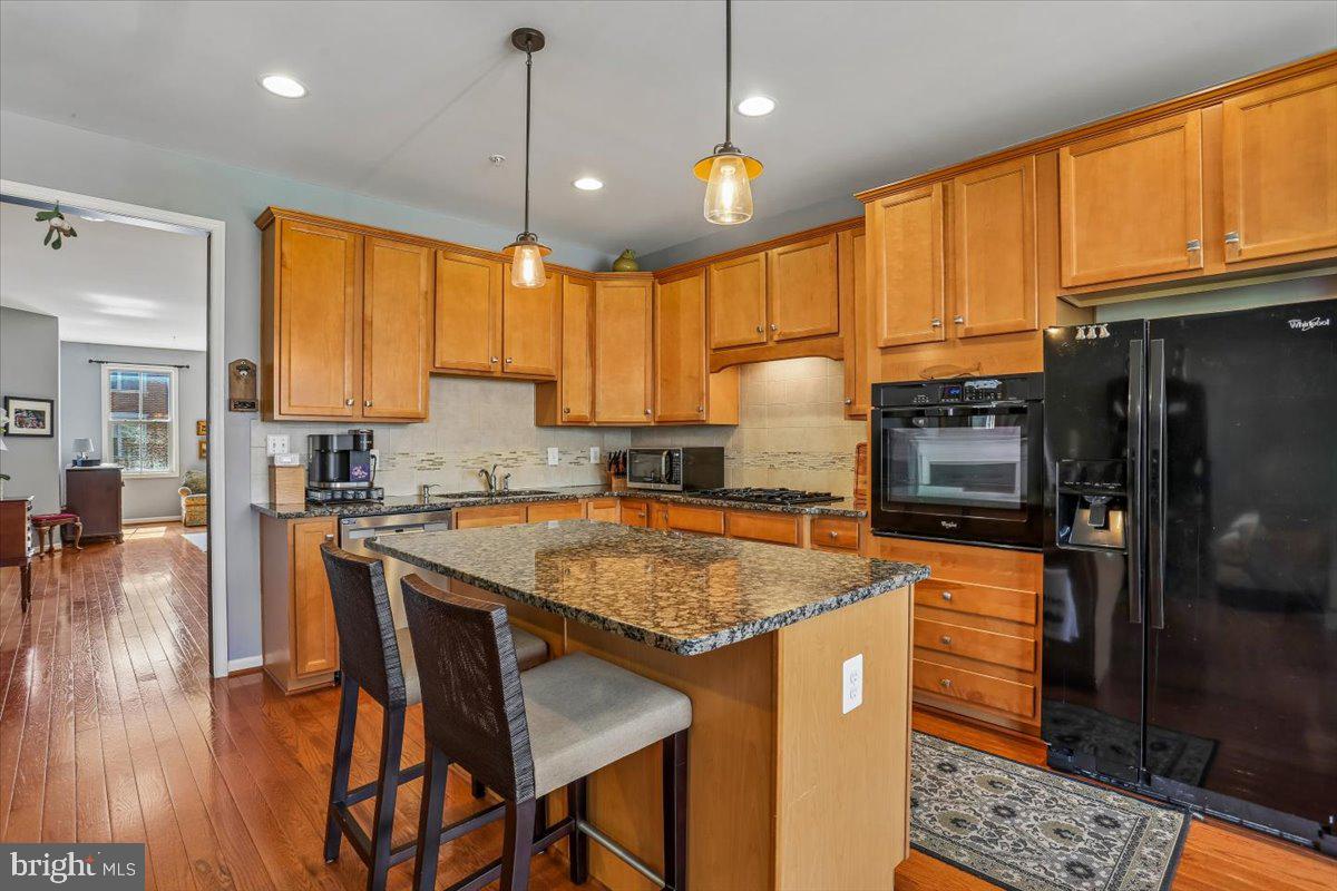 HALLMAN GROVE - Residential