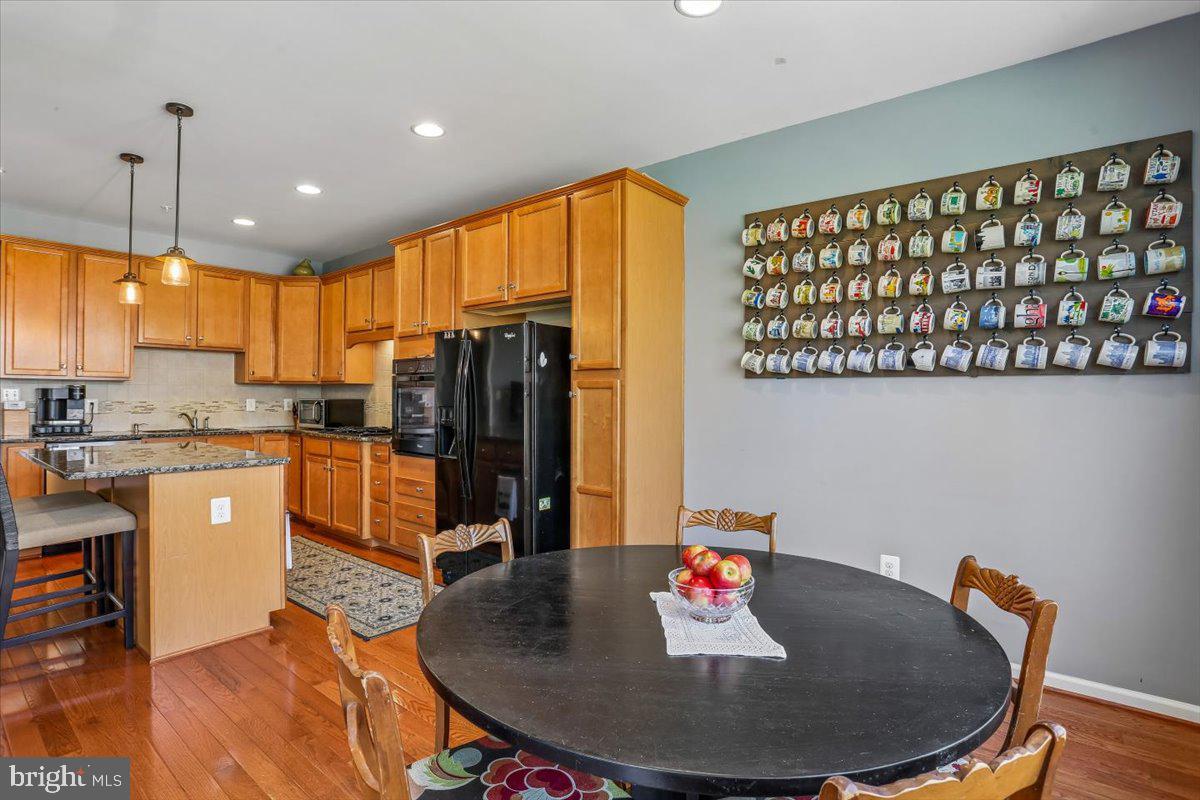 HALLMAN GROVE - Residential