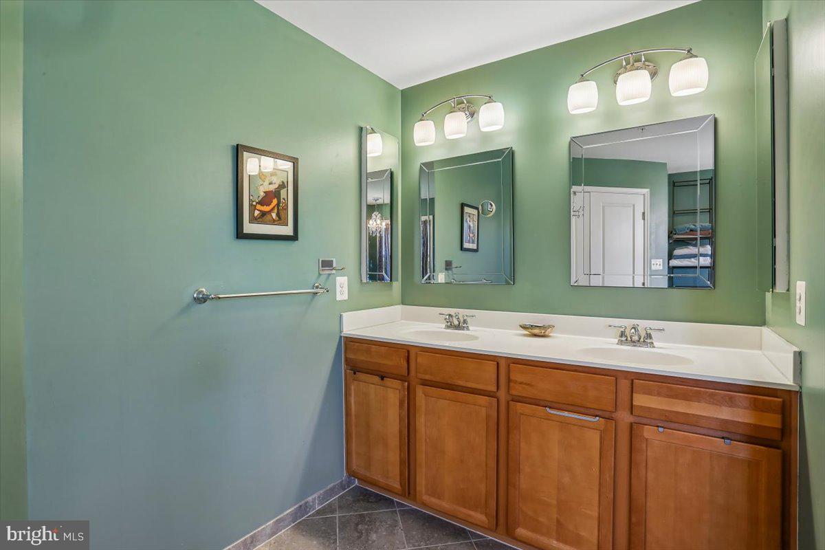 HALLMAN GROVE - Residential