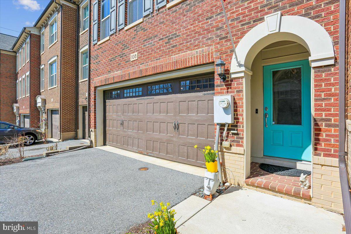 HALLMAN GROVE - Residential