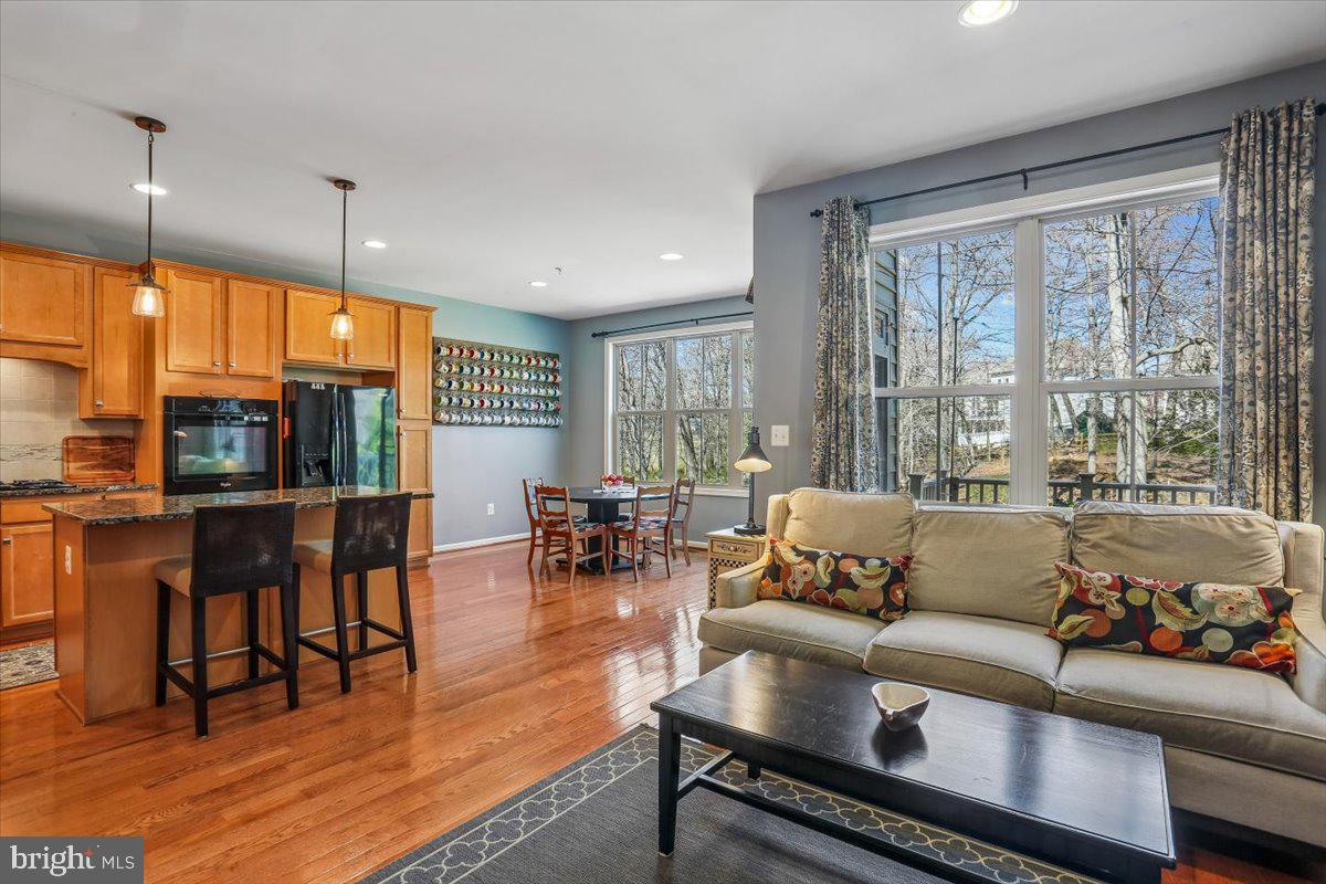 HALLMAN GROVE - Residential