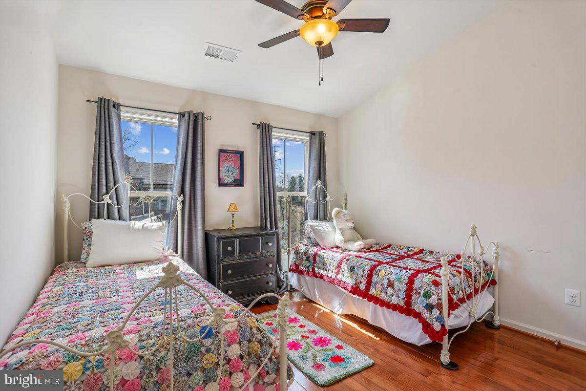 HALLMAN GROVE - Residential