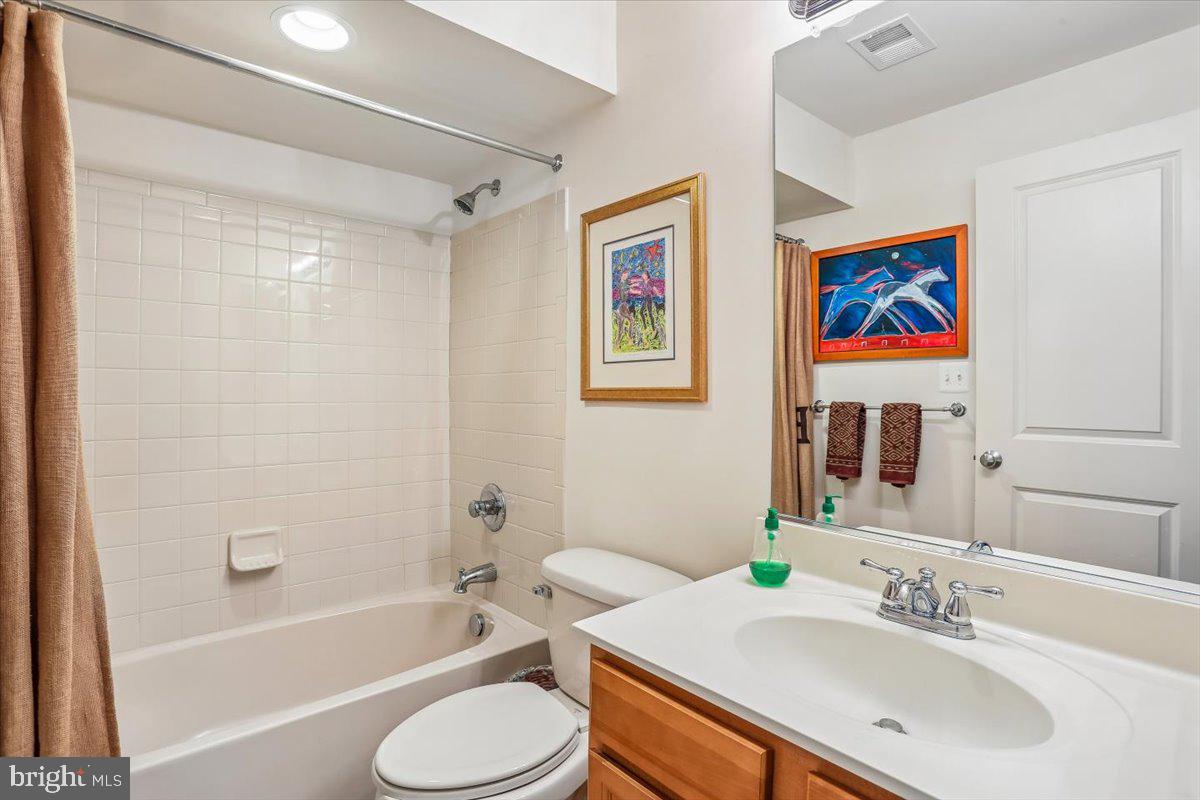 HALLMAN GROVE - Residential