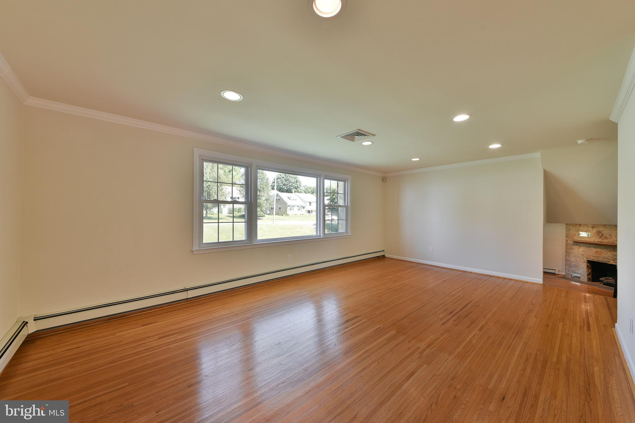 FLOURTOWN - Residential