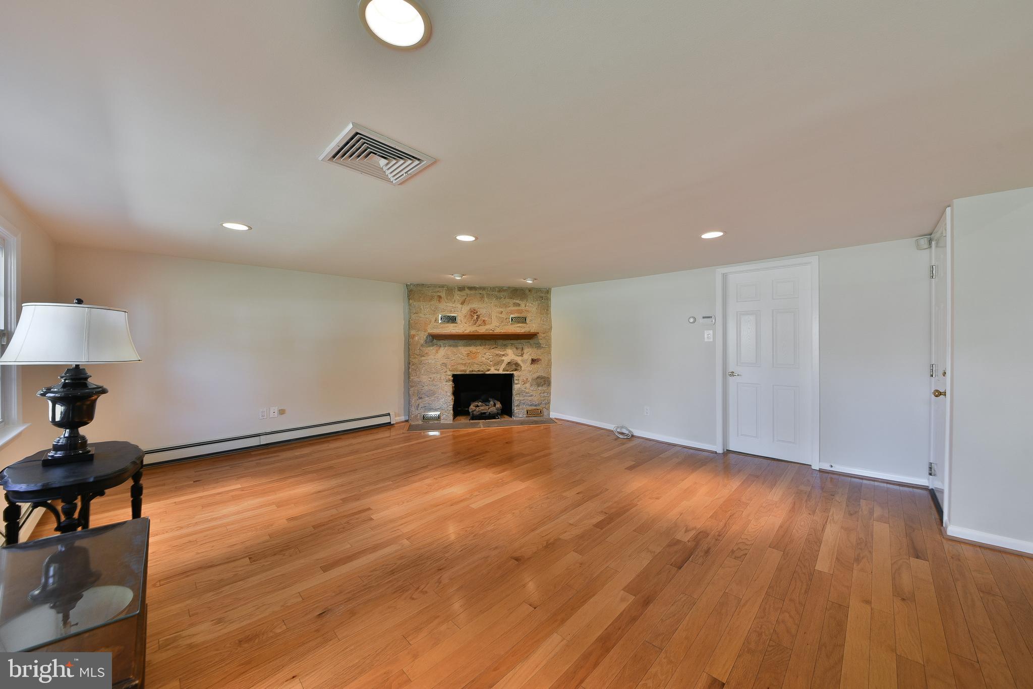 FLOURTOWN - Residential