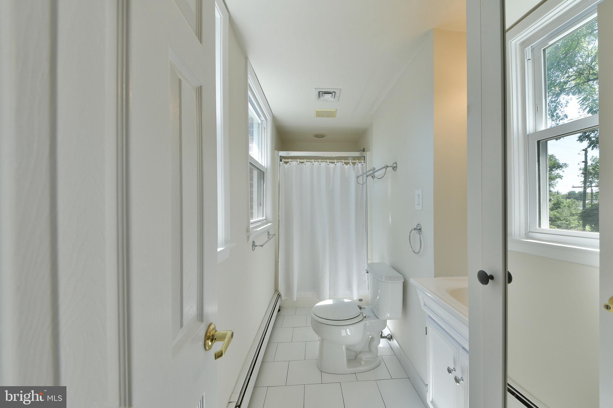 FLOURTOWN - Residential