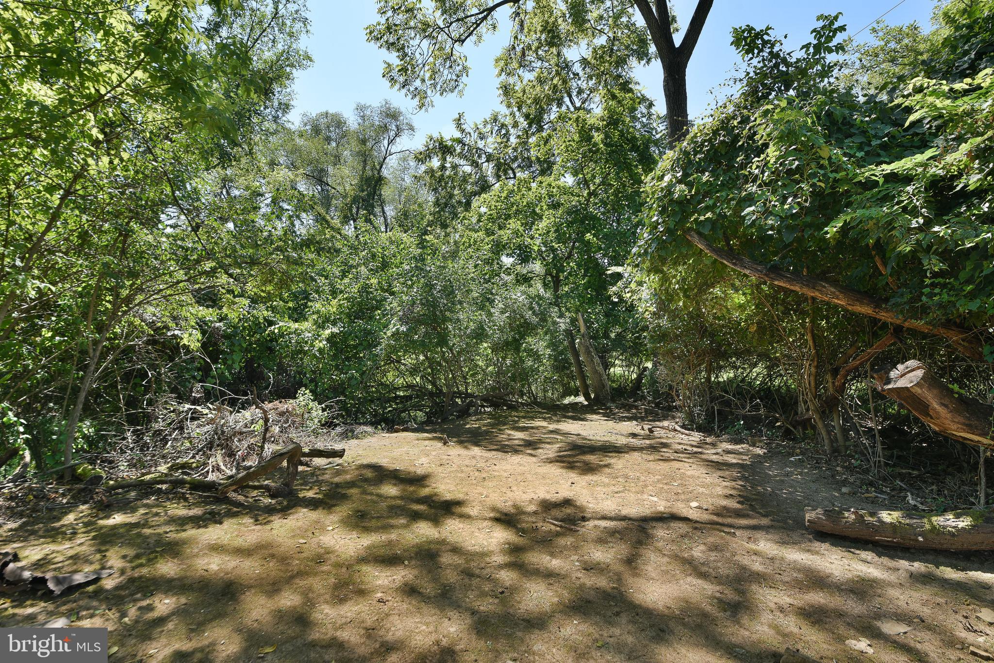 FLOURTOWN - Residential