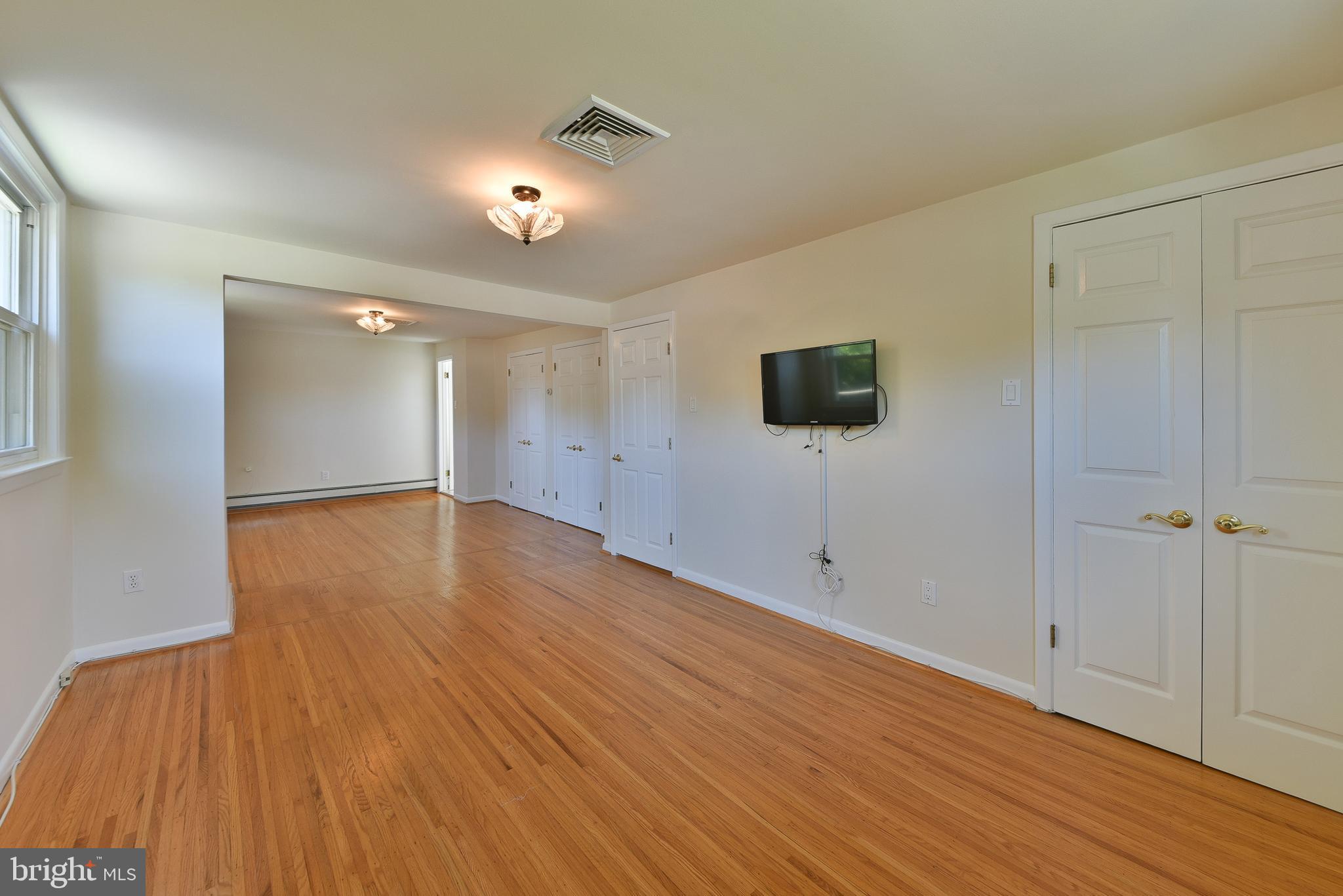 FLOURTOWN - Residential