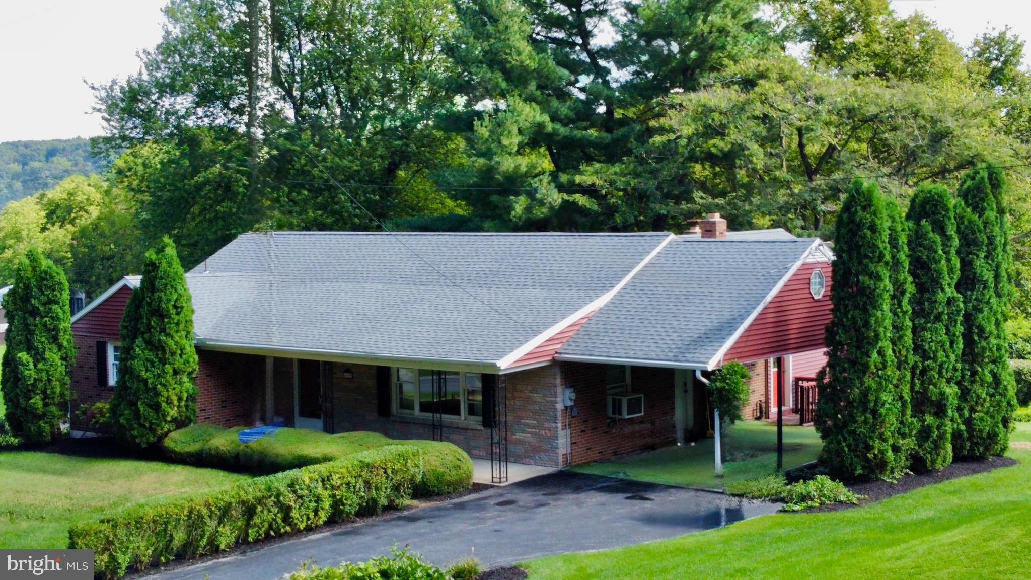 6199 LAKE RD