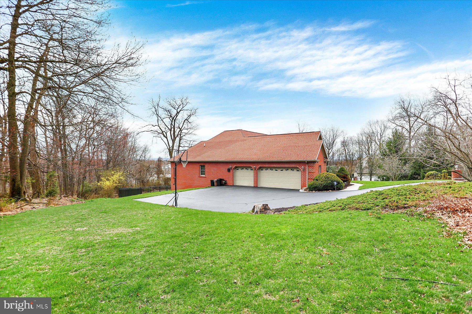 4755 MAPLE SHADE DRIVE