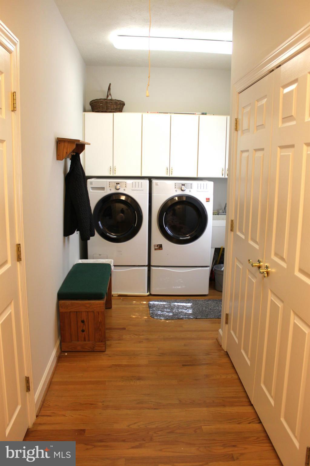 VICTORIA WOODS - Residential