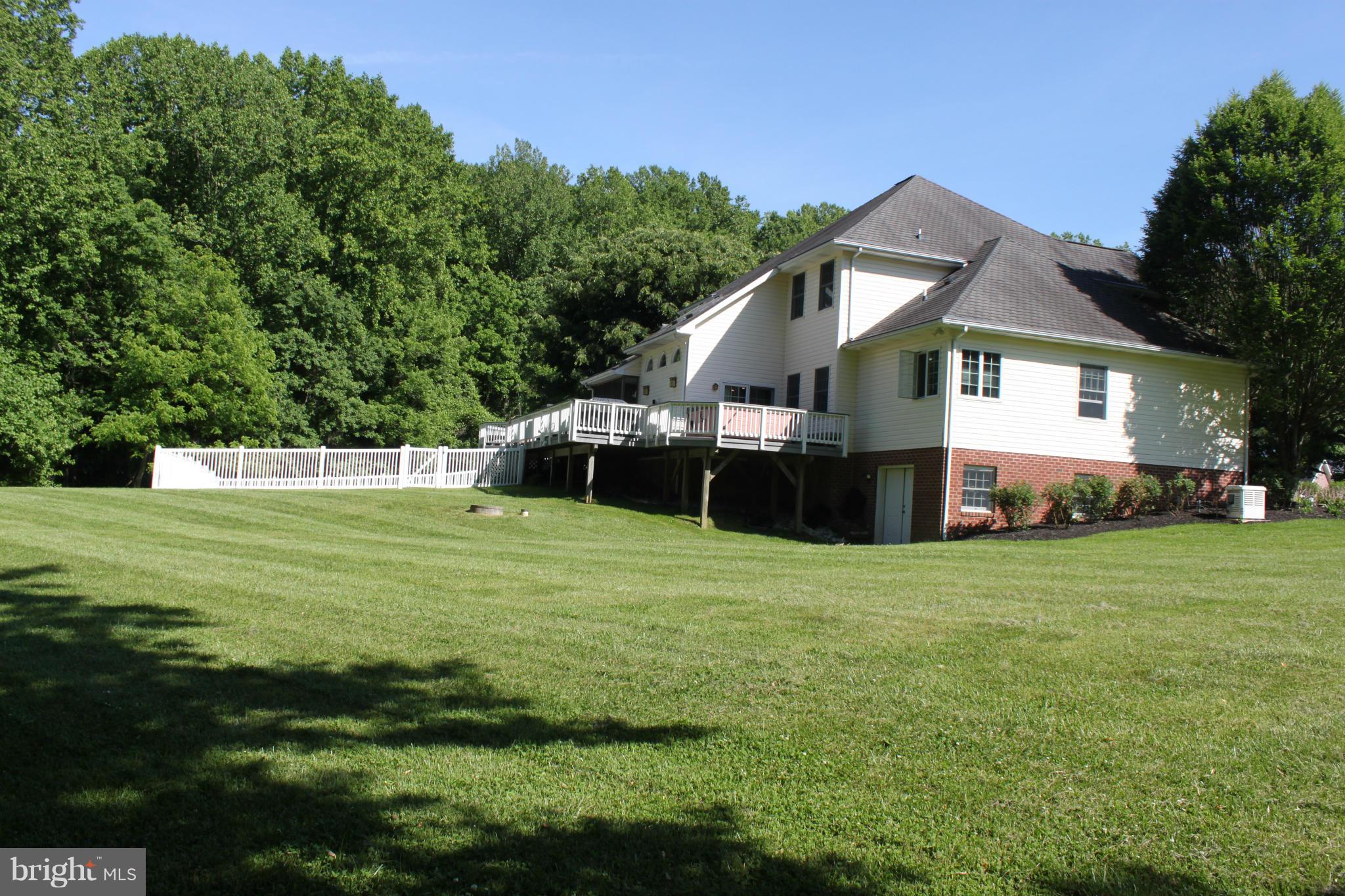 VICTORIA WOODS - Residential