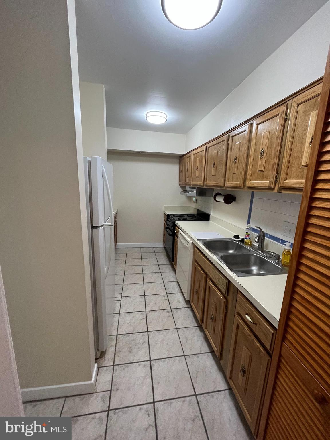 STURBRIDGE VILLAGE - Residential