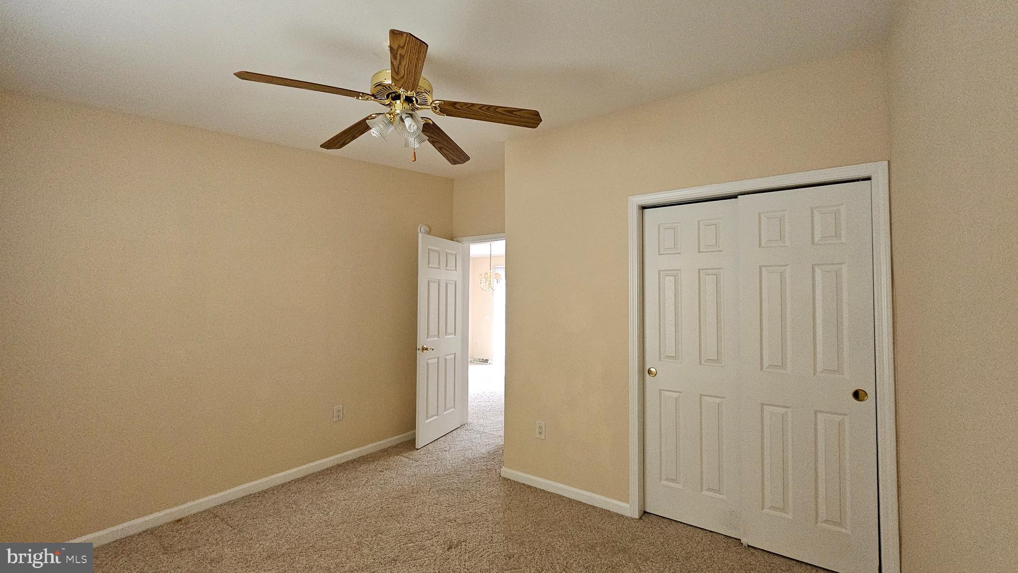 HYDE PARK - Residential