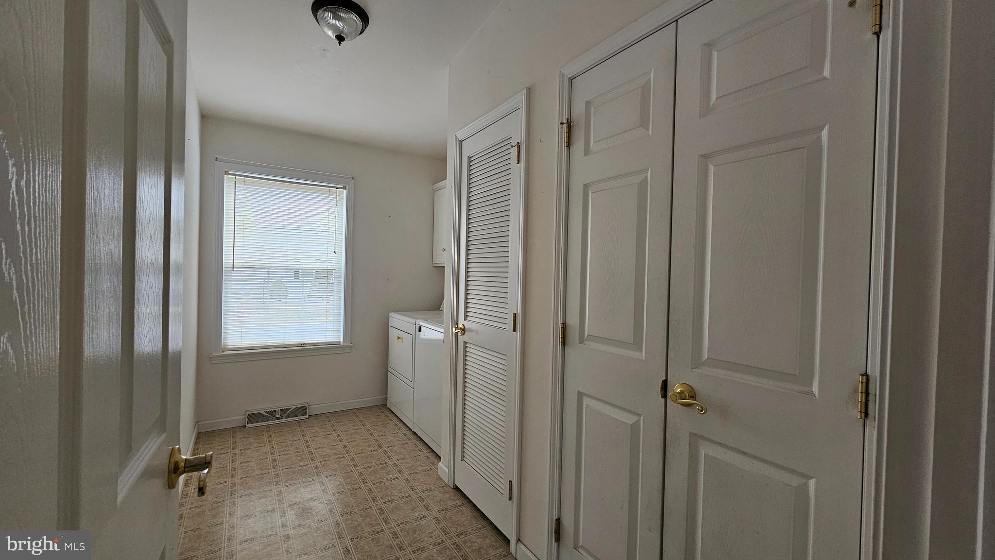 HYDE PARK - Residential