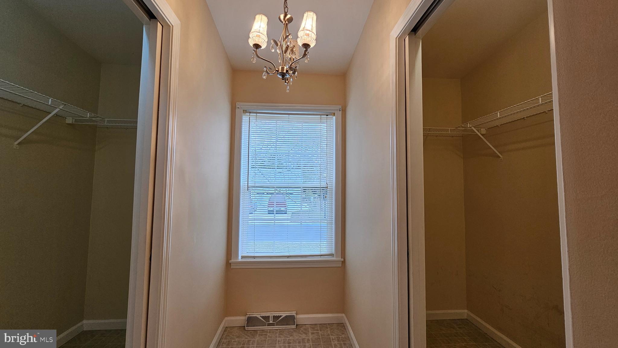 HYDE PARK - Residential