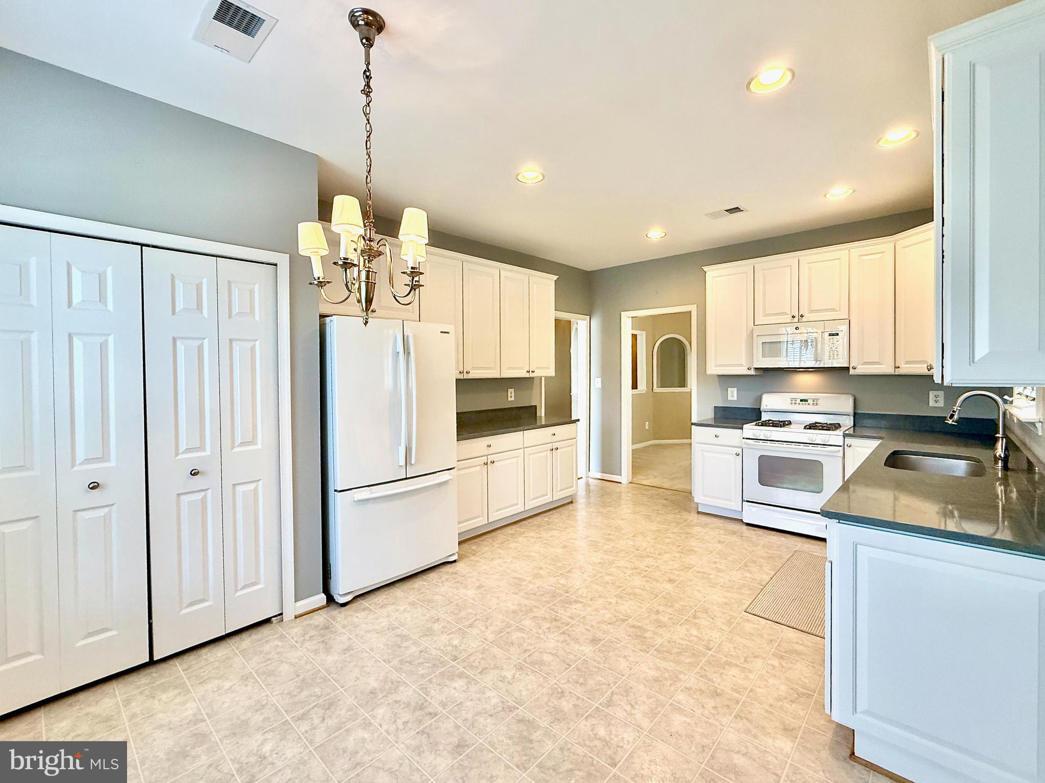 13737 HERITAGE VALLEY WAY