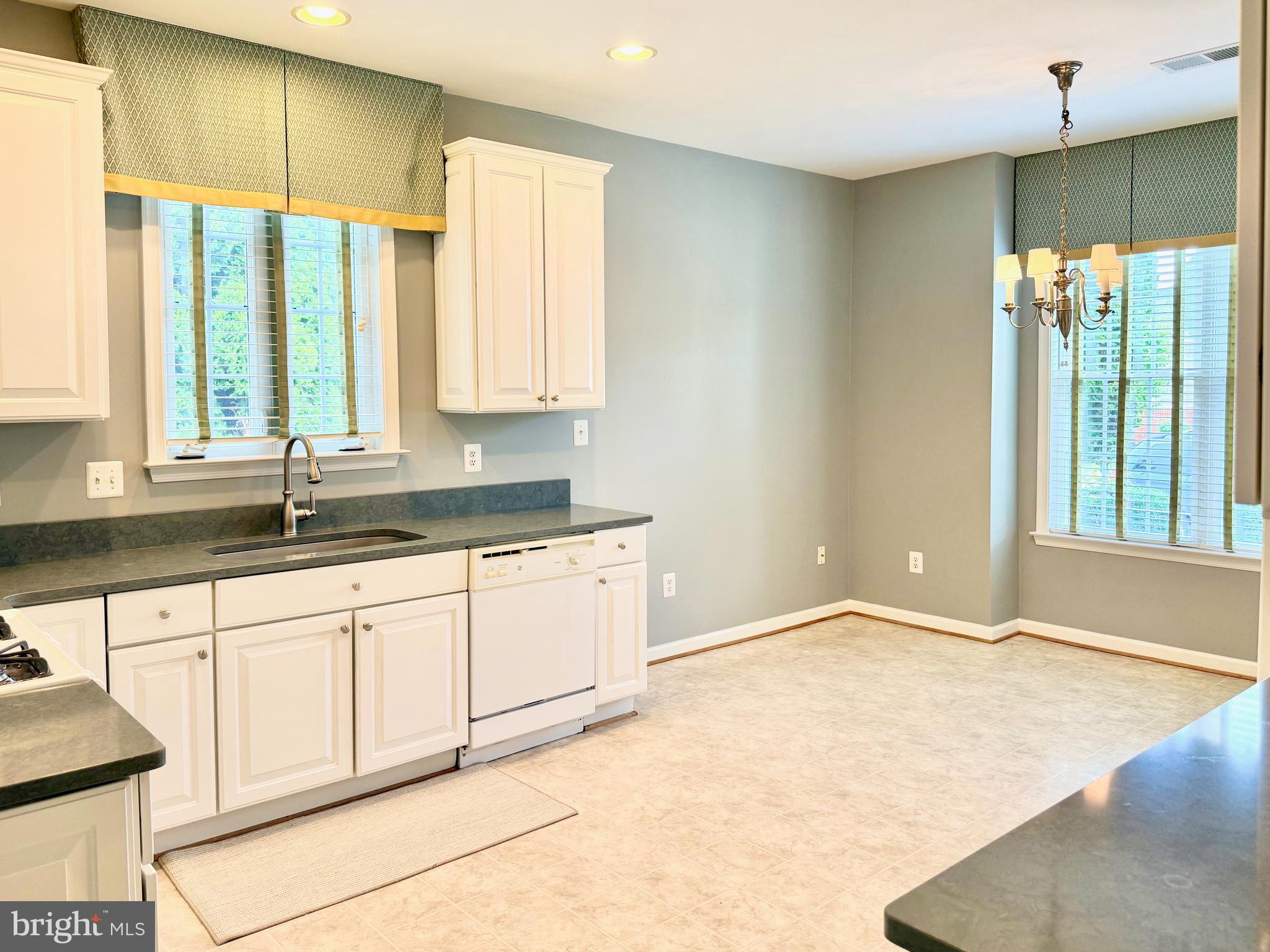 13737 HERITAGE VALLEY WAY