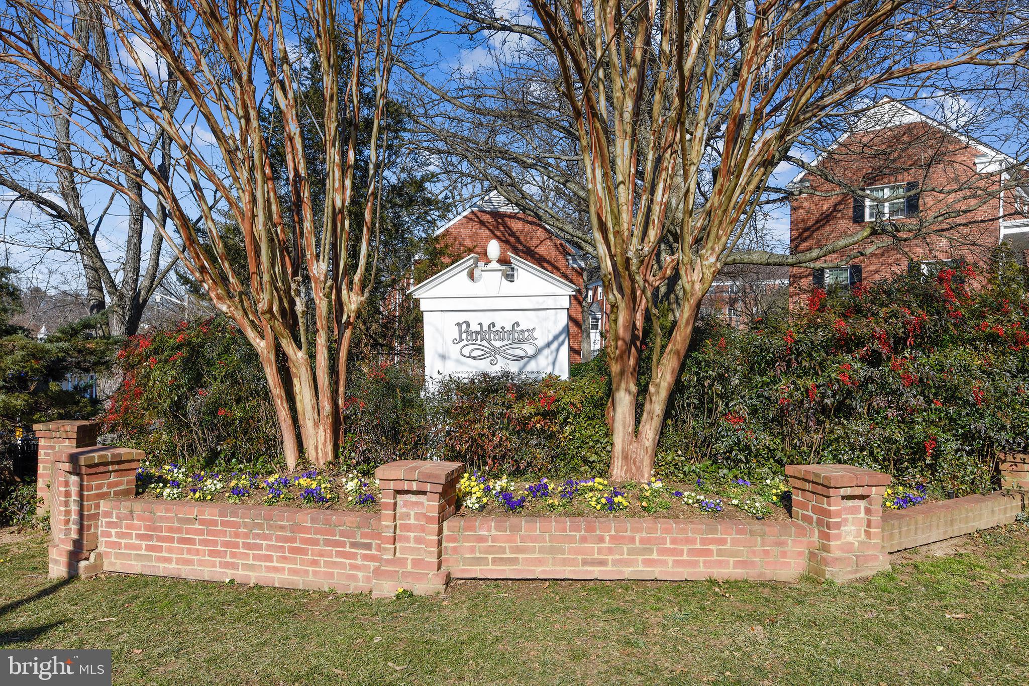 PARK FAIRFAX - Residential