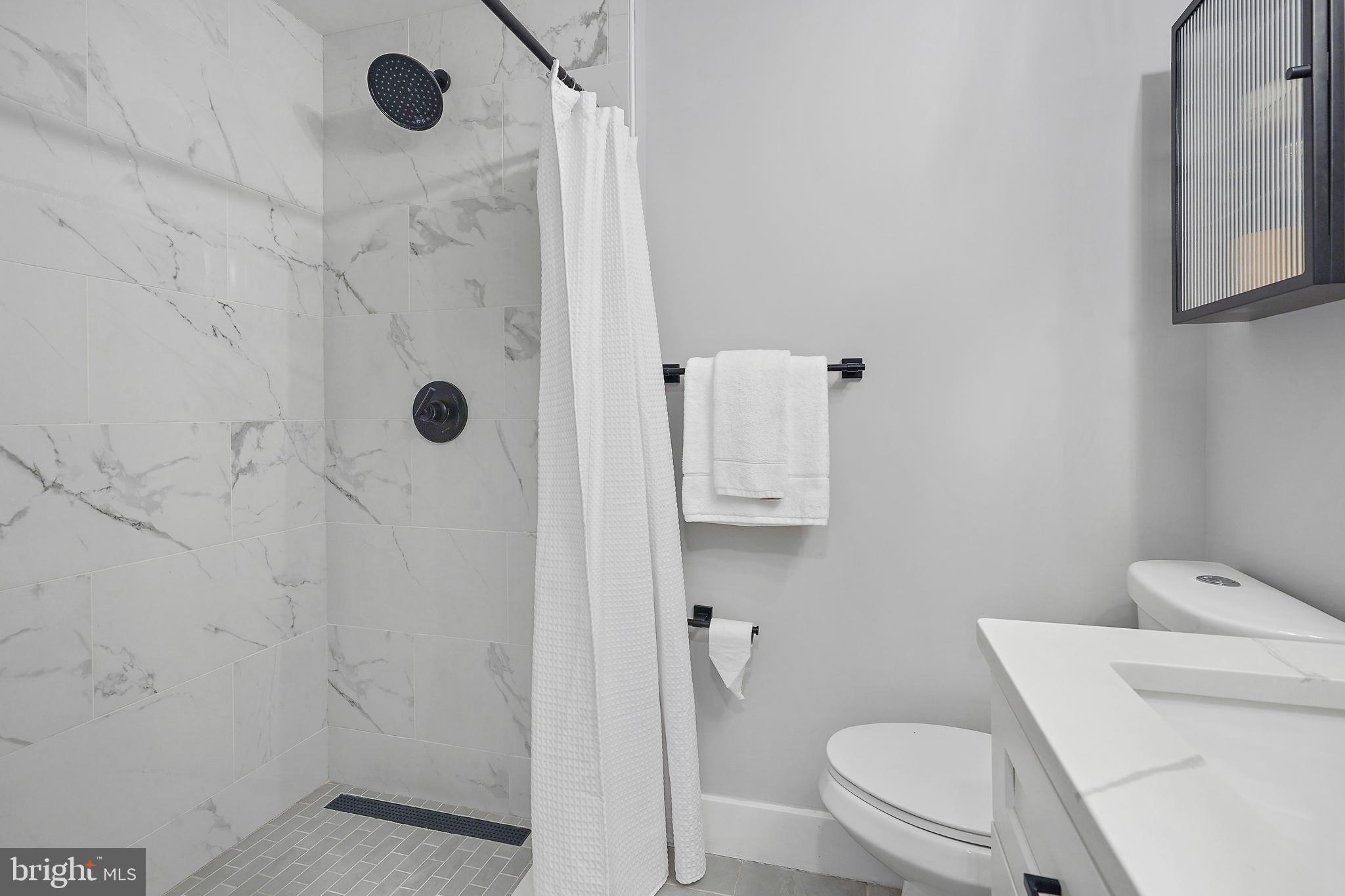 PARK FAIRFAX - Residential