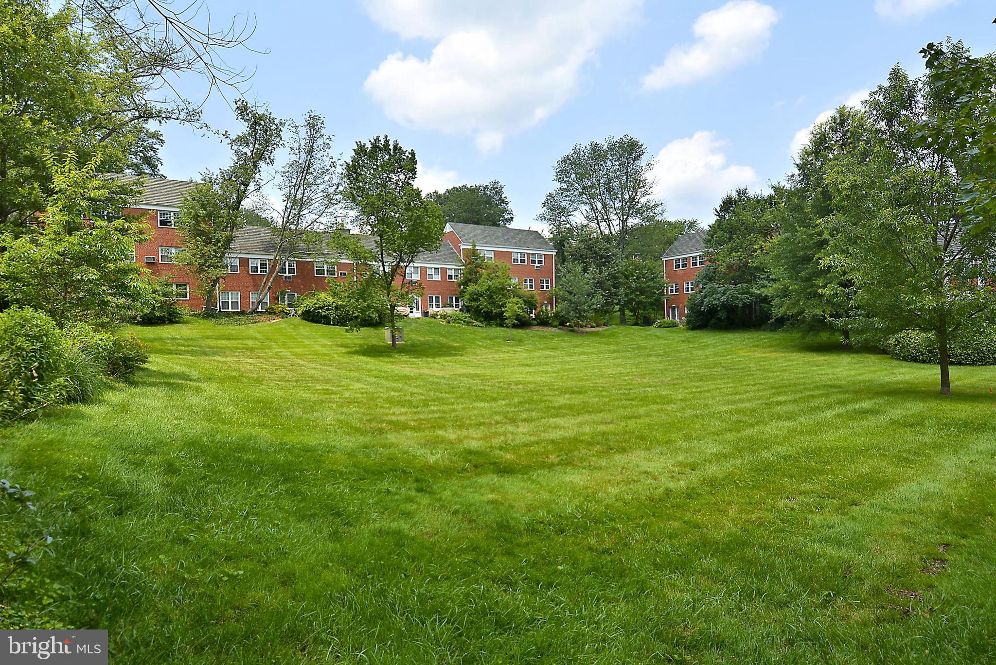 PARK FAIRFAX - Residential