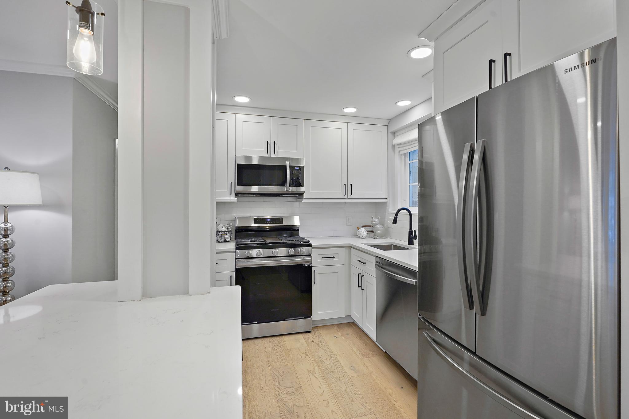 PARK FAIRFAX - Residential