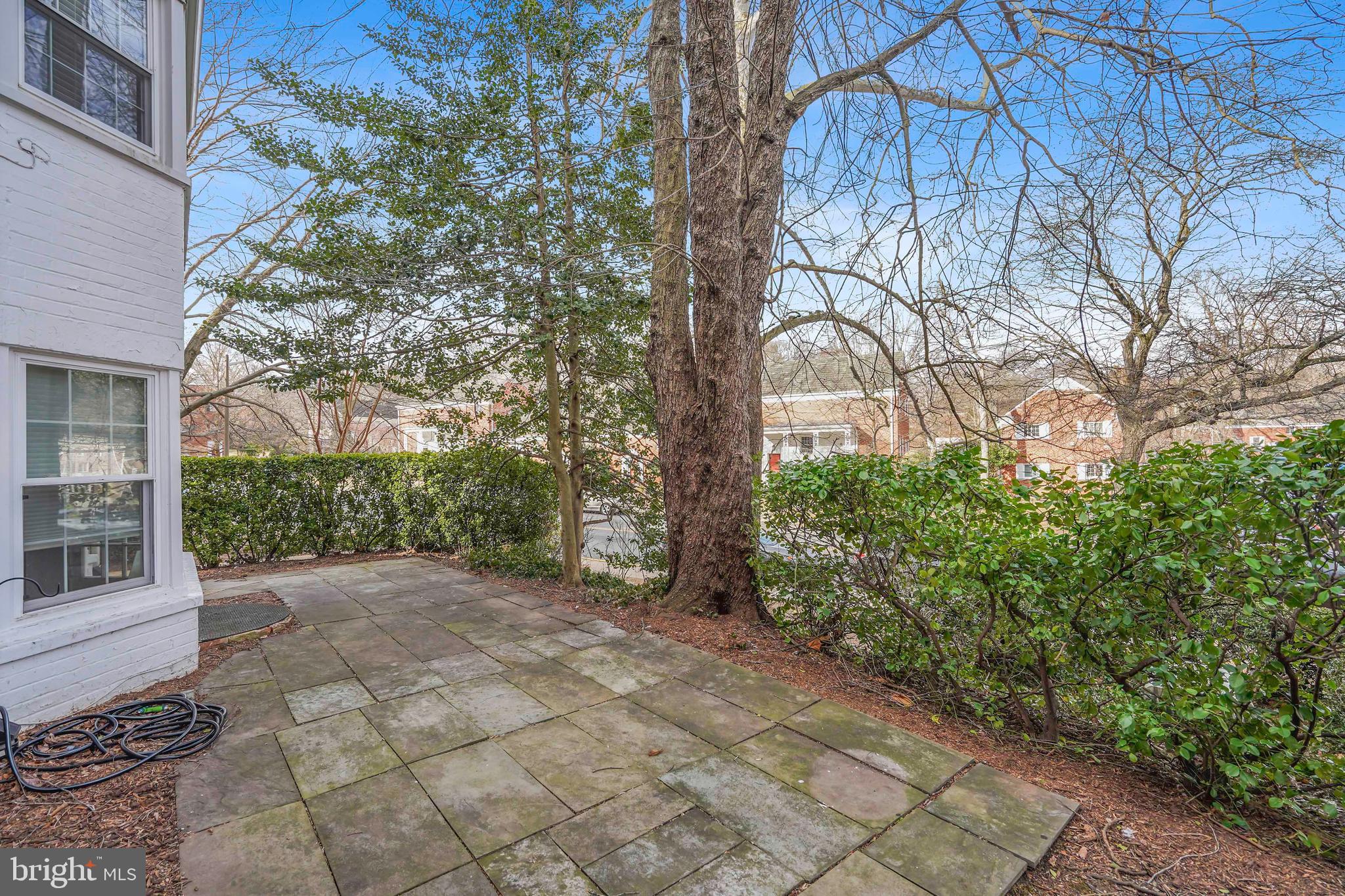 PARK FAIRFAX - Residential