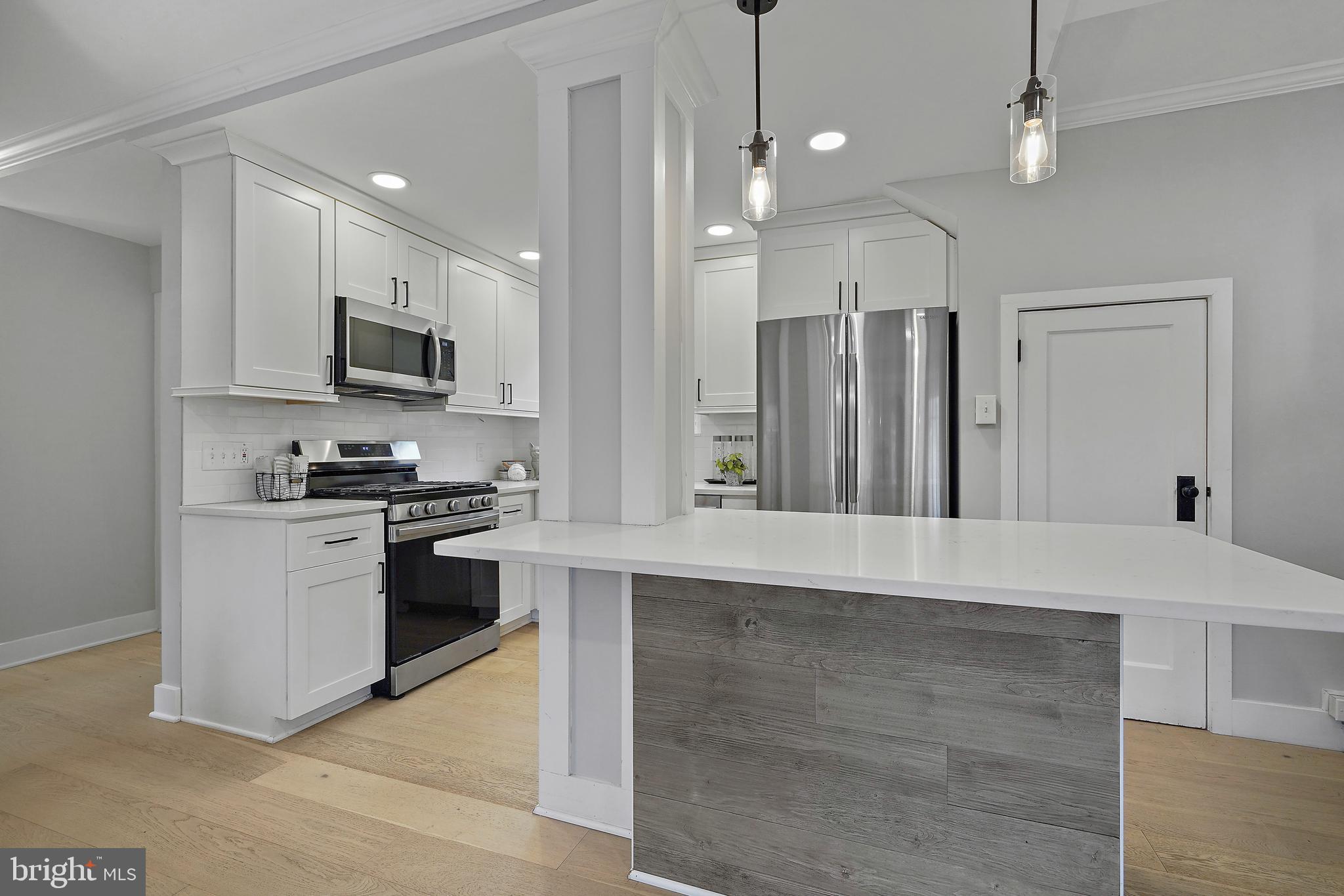 PARK FAIRFAX - Residential