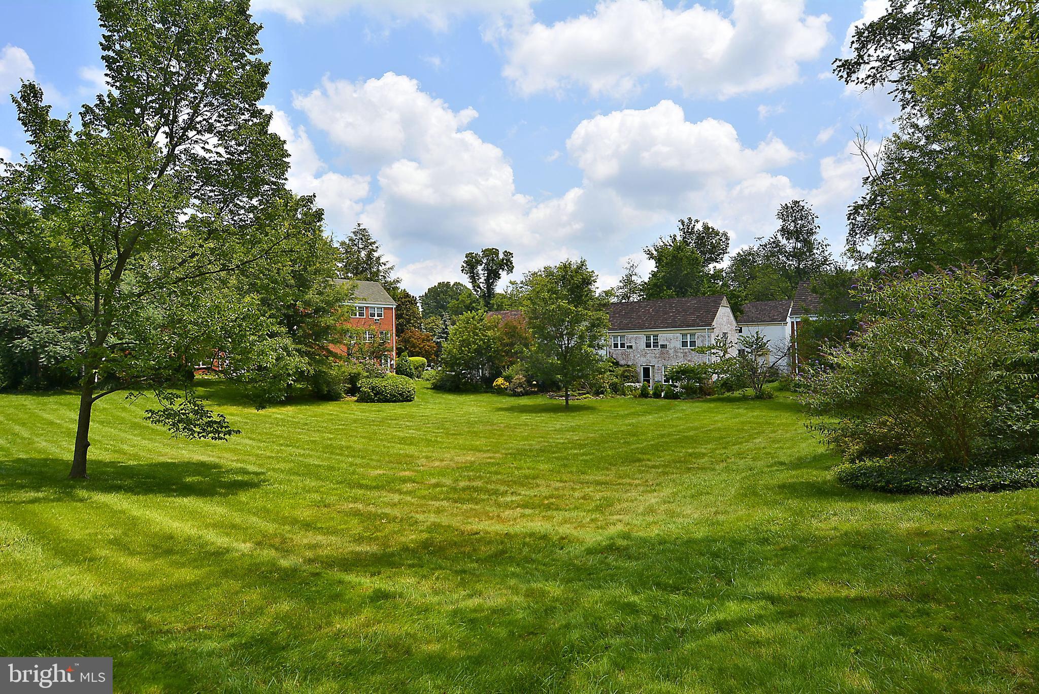 PARK FAIRFAX - Residential