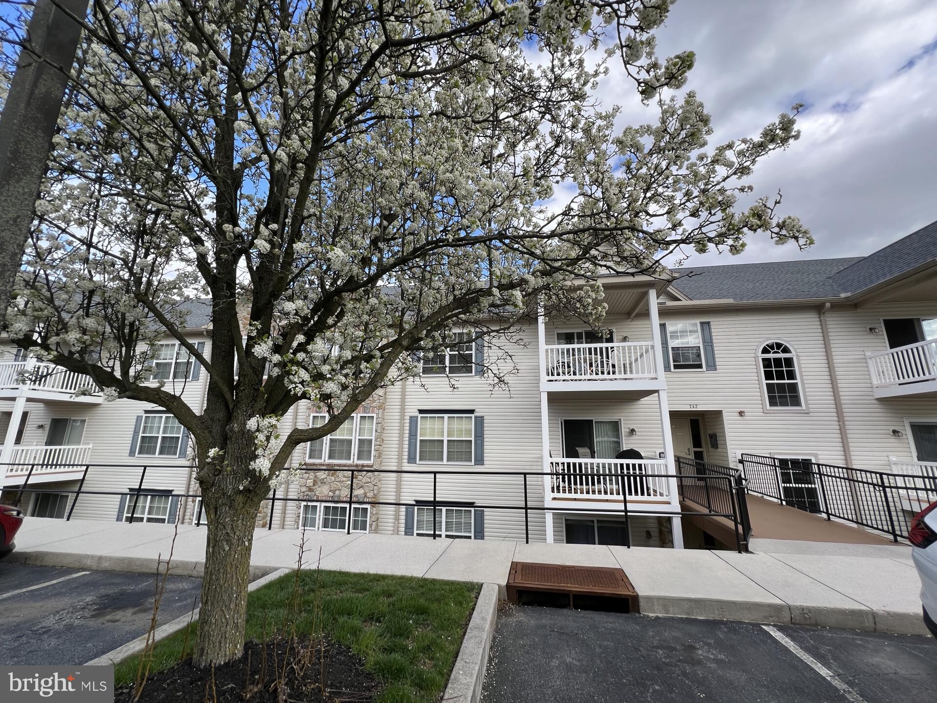 NEW FREEDOM VIEW - Residential