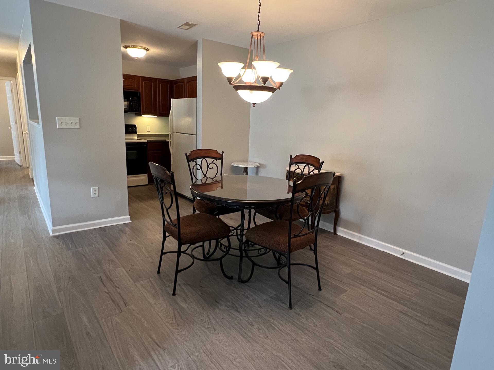 NEW FREEDOM VIEW - Residential