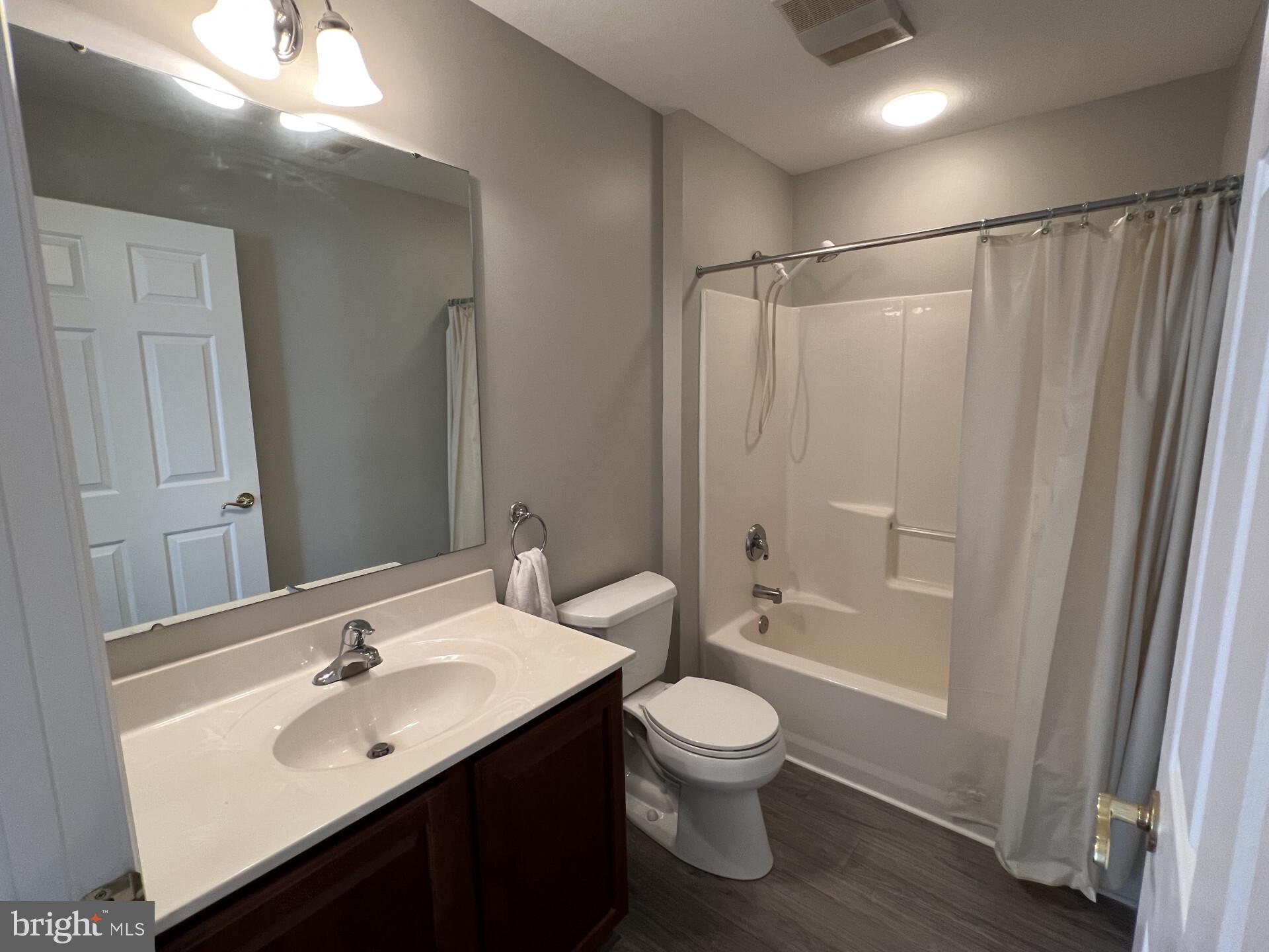 NEW FREEDOM VIEW - Residential