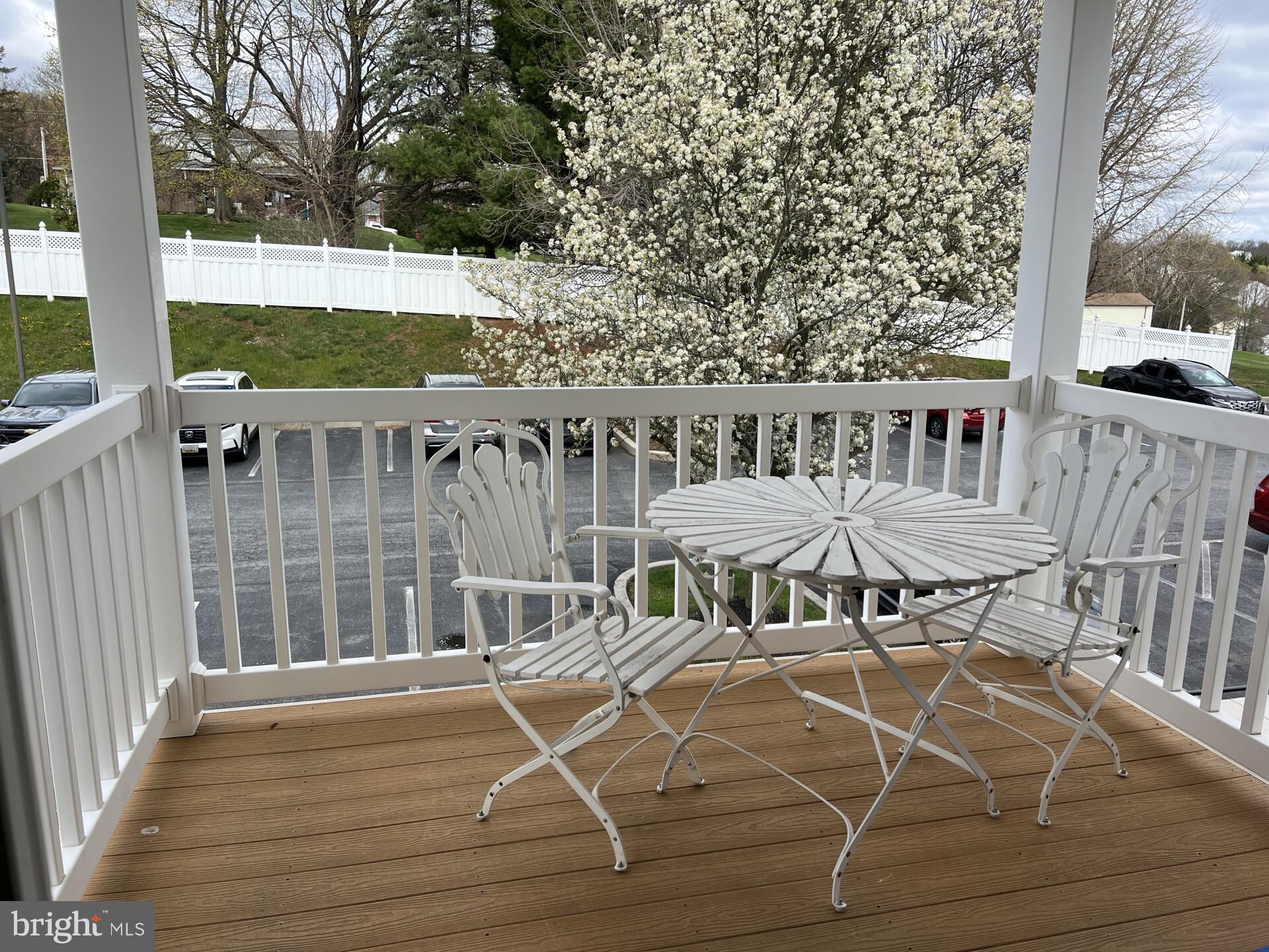 NEW FREEDOM VIEW - Residential