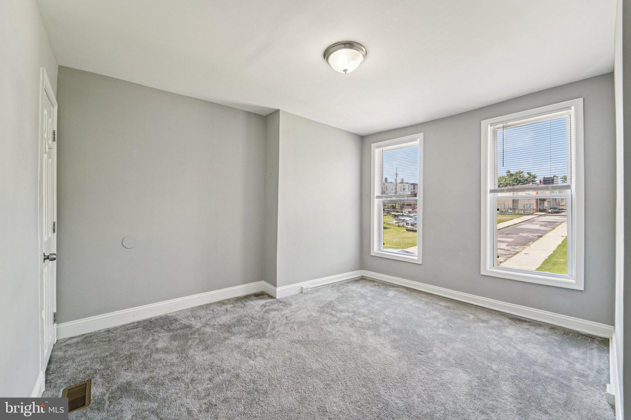 BROADWAY EAST - Residential Lease